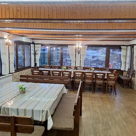 Perla Guest house Dospat